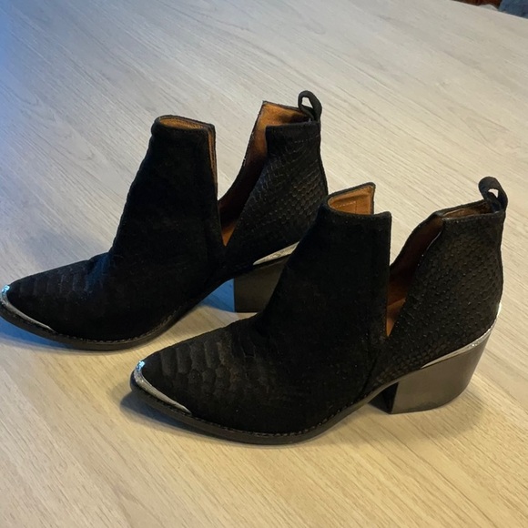 Jeffrey Campbell Cromwell Western Black Suede Snakeskin Leather Booties-Size 7.5 - Picture 9 of 16